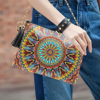 Shirliben Diy Diamond Crossbody Bag Mandala Sunflower Diamond Mosaic Shiny Special Diamond Accessories Black Small Bag QB17
Shirliben Diy Diamond Crossbody Bag Mandala Sunflower Diamond Mosaic Shiny Special Diamond Accessories Black Small Bag QB17