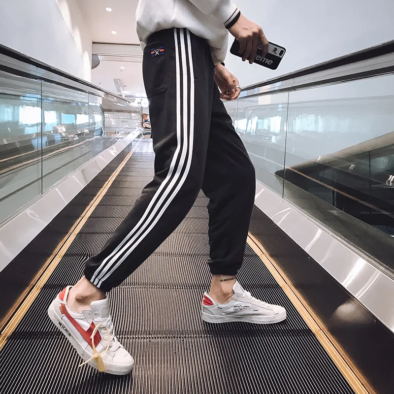 Athletic Pants Men's 2019 Spring Men Loose Straight Three Bars Men's Beam Leg Casual Pants Men's Knit Skinny Sweatpants
Athletic Pants Men's 2019 Spring Men Loose Straight Three Bars Men's Beam Leg Casual Pants Men's Knit Skinny Sweatpants
