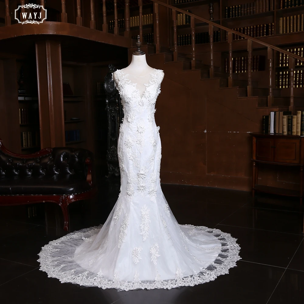 Fish tail wedding dress 2019 new sleeveless tailed V-neck three-dimensional Lace Applique high quality customized wedding gown
Fish tail wedding dress 2019 new sleeveless tailed V-neck three-dimensional Lace Applique high quality customized wedding gown