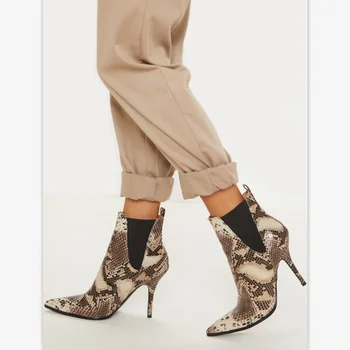 INS HOT Women ankle Boots Microfiber snake pattern Europe and America Simple and versatile women's boots super high heel
INS HOT Women ankle Boots Microfiber snake pattern Europe and America Simple and versatile women's boots super high heel