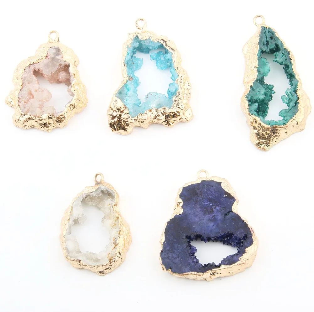 Natural Stone Crystal Pendants Irregular Shape Exquisite accessories DIY for Necklace or Jewelry Making Size 40*30-50*30mm
Natural Stone Crystal Pendants Irregular Shape Exquisite accessories DIY for Necklace or Jewelry Making Size 40*30-50*30mm