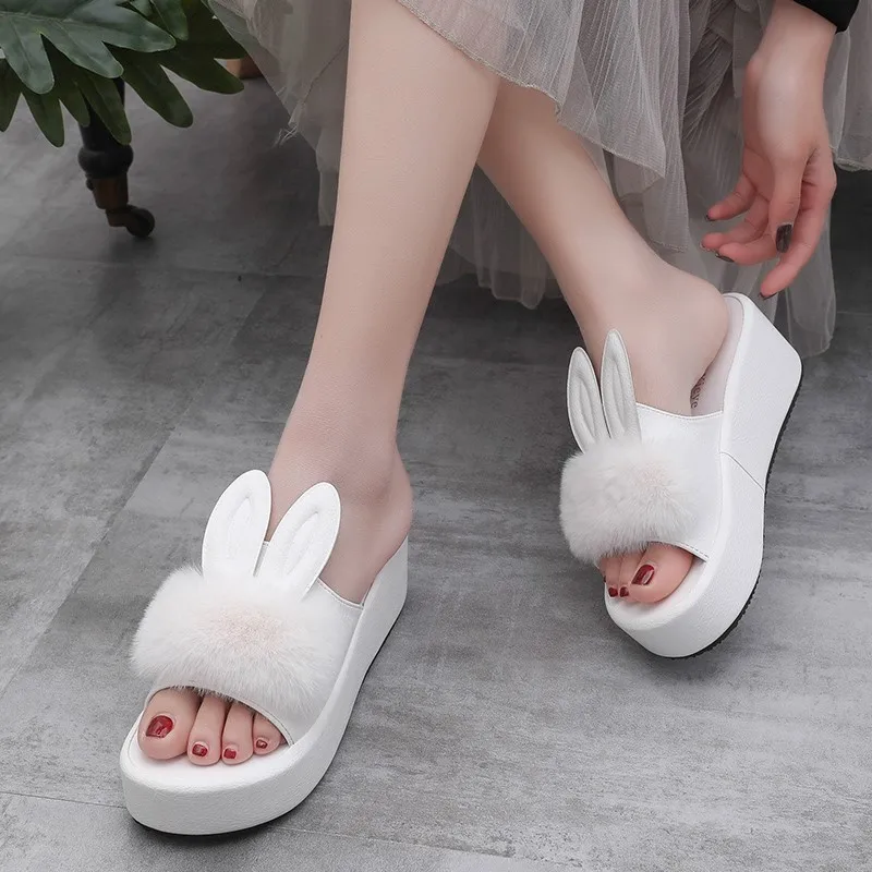 2018 New Style Love Rabbit Ear Sandals Women's Summer Thick Bottomed Flat Anti-slip Fashion Outer Wear Slipper
2018 New Style Love Rabbit Ear Sandals Women's Summer Thick Bottomed Flat Anti-slip Fashion Outer Wear Slipper