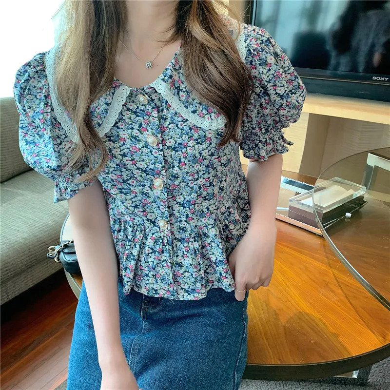 COIGARSAM 4XL Plus Size Vintage Floral Print Shirt Womens tops Short Sleeve Peter pan Collar Women shirts 631
COIGARSAM 4XL Plus Size Vintage Floral Print Shirt Womens tops Short Sleeve Peter pan Collar Women shirts 631