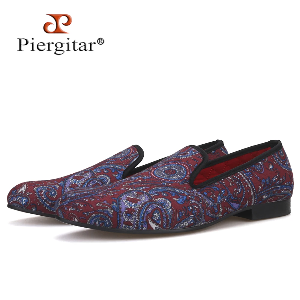 Piergitar cashew flowers printed velvet men shoes handmade men loafers party and prom men smoking slippers plus size
Piergitar cashew flowers printed velvet men shoes handmade men loafers party and prom men smoking slippers plus size