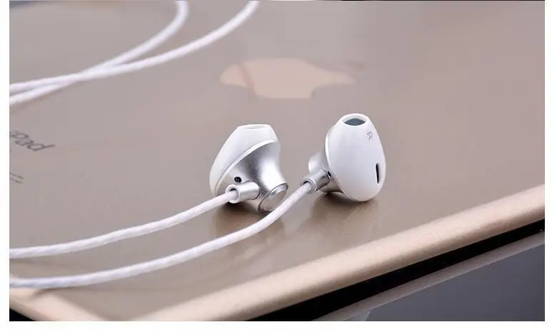 in ear monitor in ear monitor