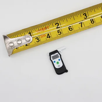 1/6 Scale Hong Kong Policeman Alcohol Tester Breathalyzer Models for 12''Action Figures
1/6 Scale Hong Kong Policeman Alcohol Tester Breathalyzer Models for 12''Action Figures