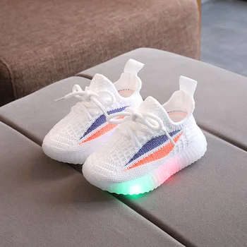 2020 Glowing Sneakers Toddler Kids Mesh Shoes Children Baby Shoes LED Light Up Luminous Sneakers Baby Shoes chaussure lumineuse 
2020 Glowing Sneakers Toddler Kids Mesh Shoes Children Baby Shoes LED Light Up Luminous Sneakers Baby Shoes chaussure lumineuse
