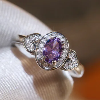 Huitan Trendy Women Wedding Jewelry Charming Purple Oval Heart Crystal Zircon Stone Luxury Engagement Party Finger Ring New Gift 
Huitan Trendy Women Wedding Jewelry Charming Purple Oval Heart Crystal Zircon Stone Luxury Engagement Party Finger Ring New Gift