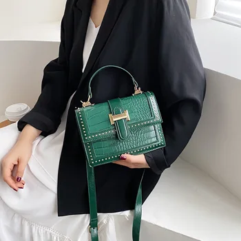 Rivets PU Leather Crossbody Bags For Women 2020 New Fashion Luxury Shoulder Messenger Bag Female Travel Handbags and Purses
Rivets PU Leather Crossbody Bags For Women 2020 New Fashion Luxury Shoulder Messenger Bag Female Travel Handbags and Purses