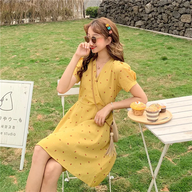 Photo Shoot 2019 WOMEN'S Dress Summer French GIRL'S Korean-style Small Floral Print V-neck Retro Dress
Photo Shoot 2019 WOMEN'S Dress Summer French GIRL'S Korean-style Small Floral Print V-neck Retro Dress