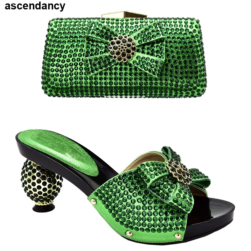 New Arrival Italian Designer Shoes and Bags Matching Set Decorated with Rhinestone Shoe and Bag Set African Sets 2019 Party Shoe
New Arrival Italian Designer Shoes and Bags Matching Set Decorated with Rhinestone Shoe and Bag Set African Sets 2019 Party Shoe