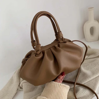 Autumn And Winter Retro Temperament Shoulder Bag 2020 Popular New Fashion Wild French Cloud Handbag Clutch Bag
Autumn And Winter Retro Temperament Shoulder Bag 2020 Popular New Fashion Wild French Cloud Handbag Clutch Bag
