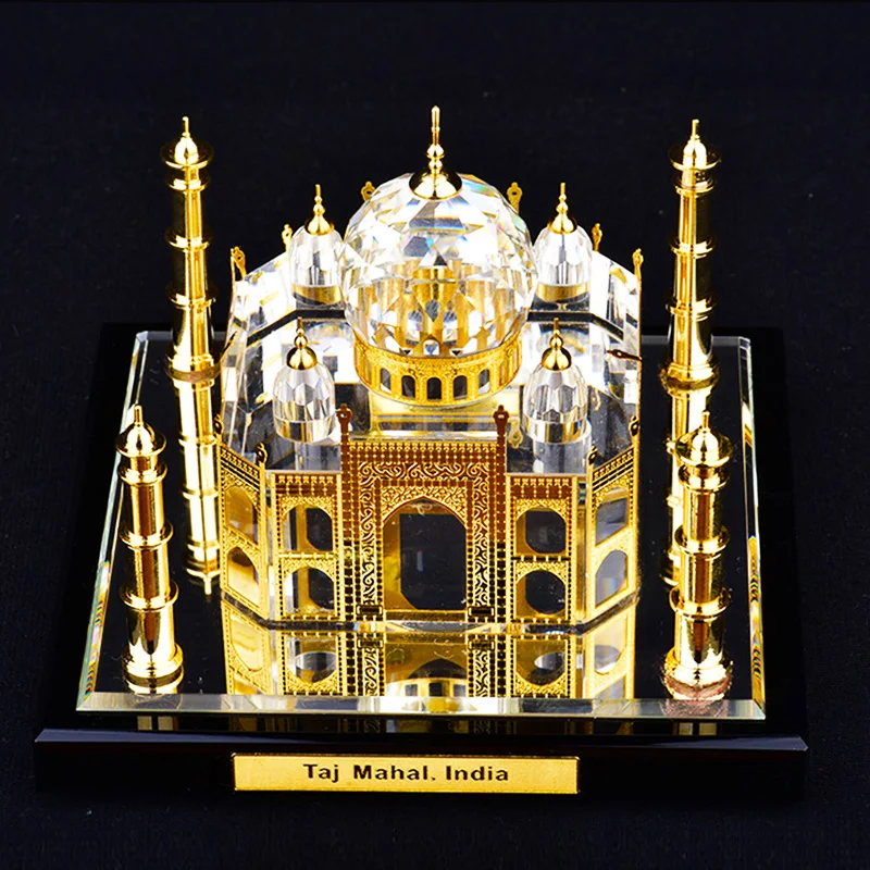 Singapore Marina Bay Sands Crystal inlaid with gold Assembling Souvenirs Tower building structure edifice Architecture model
Singapore Marina Bay Sands Crystal inlaid with gold Assembling Souvenirs Tower building structure edifice Architecture model