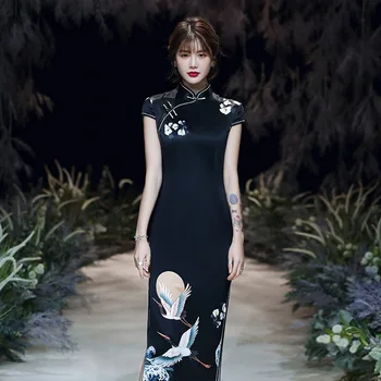 Vintage Qipao Lady Slim Long Formal Party Dress Sexy Large Size 3XL 4XL Chinese Traditional Cheongsam 2020 New Vestidos
Vintage Qipao Lady Slim Long Formal Party Dress Sexy Large Size 3XL 4XL Chinese Traditional Cheongsam 2020 New Vestidos