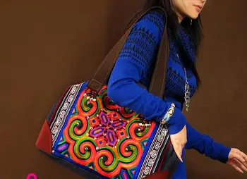2020 Embroidered bag frosted Leather Shoulder Bag Travel Bag denim bag 
2020 Embroidered bag frosted Leather Shoulder Bag Travel Bag denim bag
