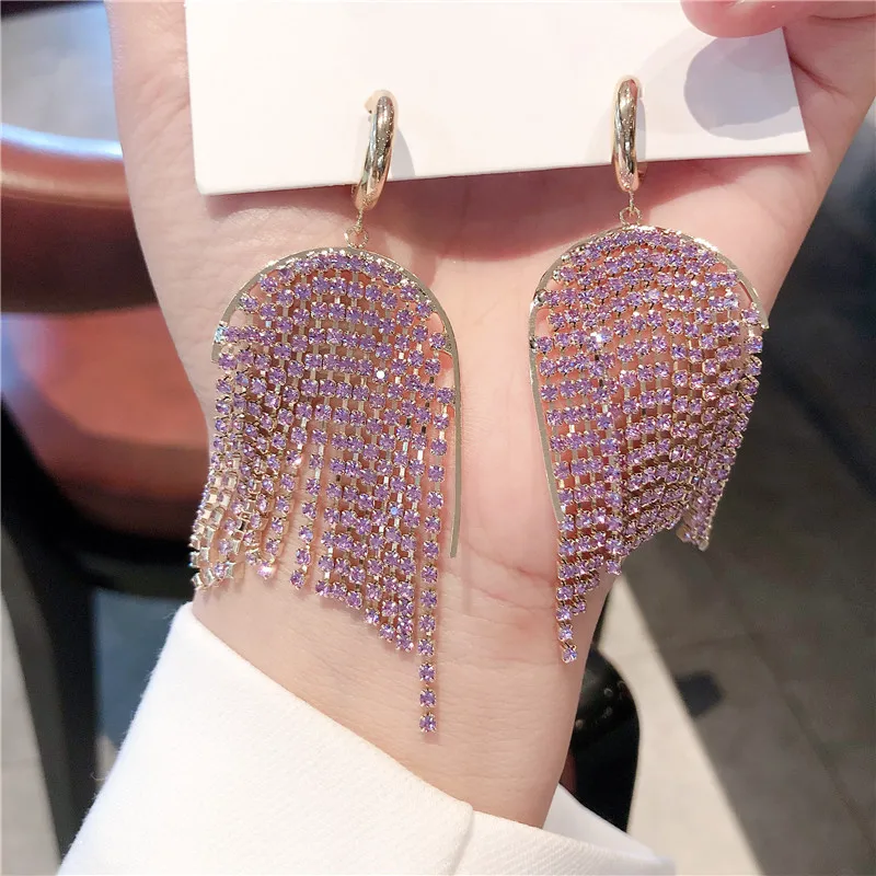 Linmouge 2020 New Fashion Zirconia Earrings For Women Lavender Grab Chain Big Tasel Rhinestone Dangle Statement Jewelry EF209
Linmouge 2020 New Fashion Zirconia Earrings For Women Lavender Grab Chain Big Tasel Rhinestone Dangle Statement Jewelry EF209