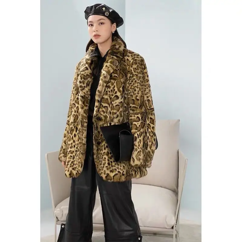 Rabbit Rex Natural 100% Fur Winter Woman Coats Long 2021 Fashion Genuine Fur Coats Women Real Rex Rabbit Fur Coat Leopard
Rabbit Rex Natural 100% Fur Winter Woman Coats Long 2021 Fashion Genuine Fur Coats Women Real Rex Rabbit Fur Coat Leopard