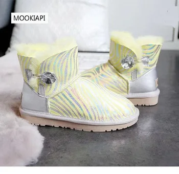The highest quality brand women's snow boots in 2019, real sheepskin, 100% natural wool, the most classic women's shoes
The highest quality brand women's snow boots in 2019, real sheepskin, 100% natural wool, the most classic women's shoes