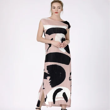 LANMREM 2020 Summer New Patter Causal Style Shirt Sleeve Digital Color Printing Straight Slim Mid Length O Collar Dress AI283
LANMREM 2020 Summer New Patter Causal Style Shirt Sleeve Digital Color Printing Straight Slim Mid Length O Collar Dress AI283