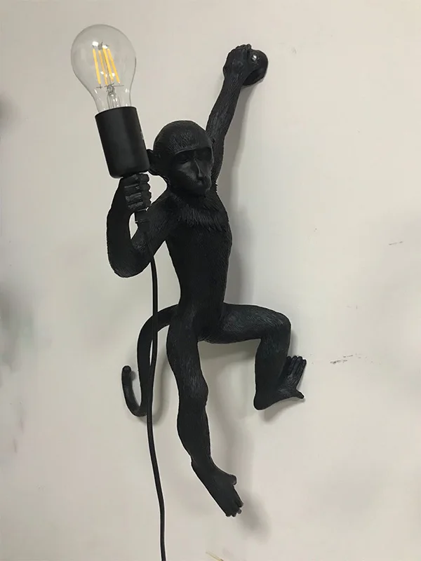 Светодиодный подвесной светильник в виде обезьяны из смолы SELETTI черные белые