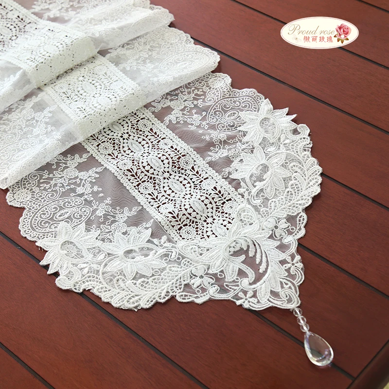 1 Piece Korean White Lace Table Runner/ Crystal Pendant Tea Table Table Runner/ European Contracted Lace Table Runner
1 Piece Korean White Lace Table Runner/ Crystal Pendant Tea Table Table Runner/ European Contracted Lace Table Runner