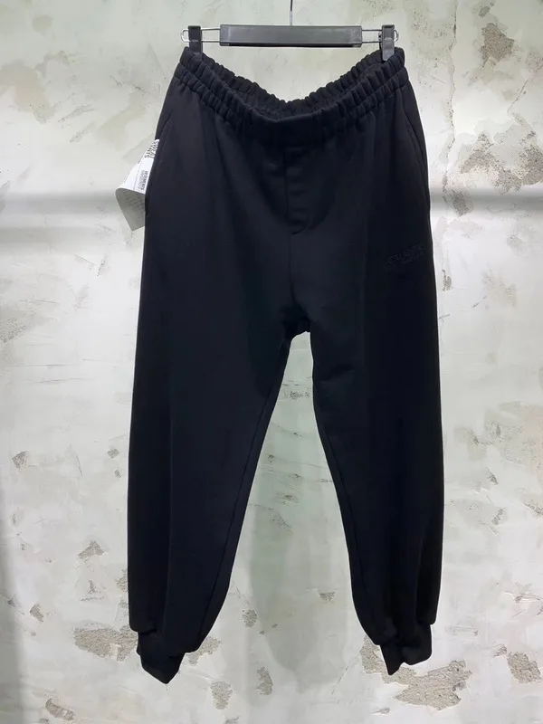 2019FW Vetements Logo Embroidery Wash Label Outside Women Men Jogger Pants Sweatpants Hiphop Men Casual Sweatpants Joggers 
2019FW Vetements Logo Embroidery Wash Label Outside Women Men Jogger Pants Sweatpants Hiphop Men Casual Sweatpants Joggers