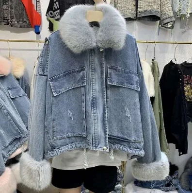2019 winter new detachable plush liner big fur collar denim pie to overcome women short paragraph thick warm cotton coat tide
2019 winter new detachable plush liner big fur collar denim pie to overcome women short paragraph thick warm cotton coat tide