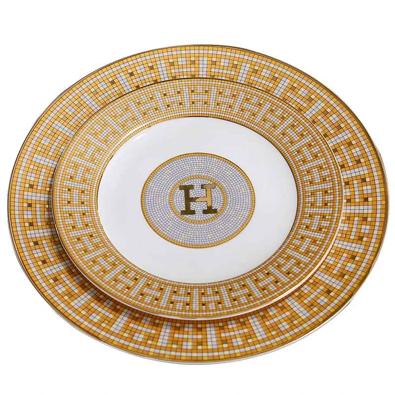 Porcelain flat plates bone china "H" mark mosaic design outline in gold round shape steak plate decoration wedding gifts
Porcelain flat plates bone china "H" mark mosaic design outline in gold round shape steak plate decoration wedding gifts