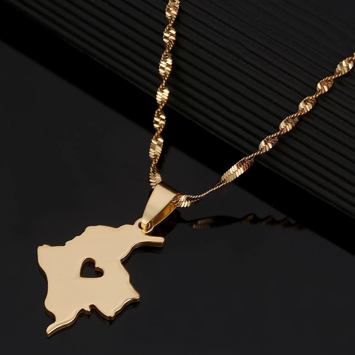 Stainless Steel Colombia Map Pendant Necklace Gold Color Map of