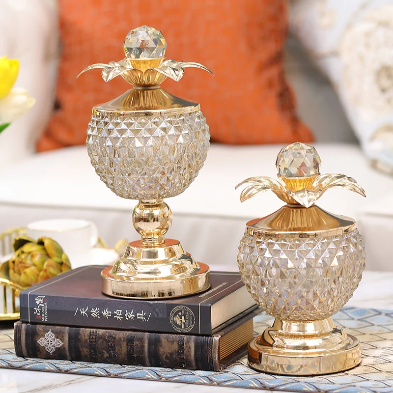 European Metal Glass Storage Jar Decorations Living Room Furnishings Glass Container Home Pineapple Storage Tank Candy Jars
European Metal Glass Storage Jar Decorations Living Room Furnishings Glass Container Home Pineapple Storage Tank Candy Jars