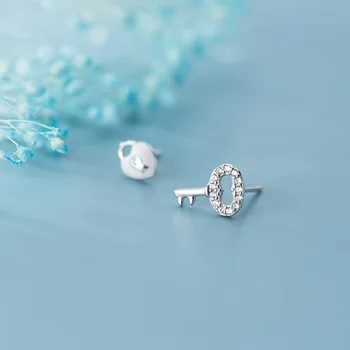 MloveAcc 925 Sterling Silver Soft CZ Key and Lock Asymmetry Stud Earrings for Women Wedding Fashion Jewelry
MloveAcc 925 Sterling Silver Soft CZ Key and Lock Asymmetry Stud Earrings for Women Wedding Fashion Jewelry