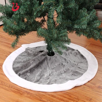 Bubble Kiss Christmas Tree Skirt 90CM Tree Foot Carpet Tree Skirt Mat Embroidered Tree Skirt Home Short Plush Scene Decorations
Bubble Kiss Christmas Tree Skirt 90CM Tree Foot Carpet Tree Skirt Mat Embroidered Tree Skirt Home Short Plush Scene Decorations