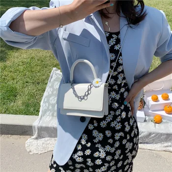 2020 Popular New All-match Crossbody Chain Fashion Shoulder High Quality Wild Women Bag Fashion Crossbody Small Square Bag
2020 Popular New All-match Crossbody Chain Fashion Shoulder High Quality Wild Women Bag Fashion Crossbody Small Square Bag