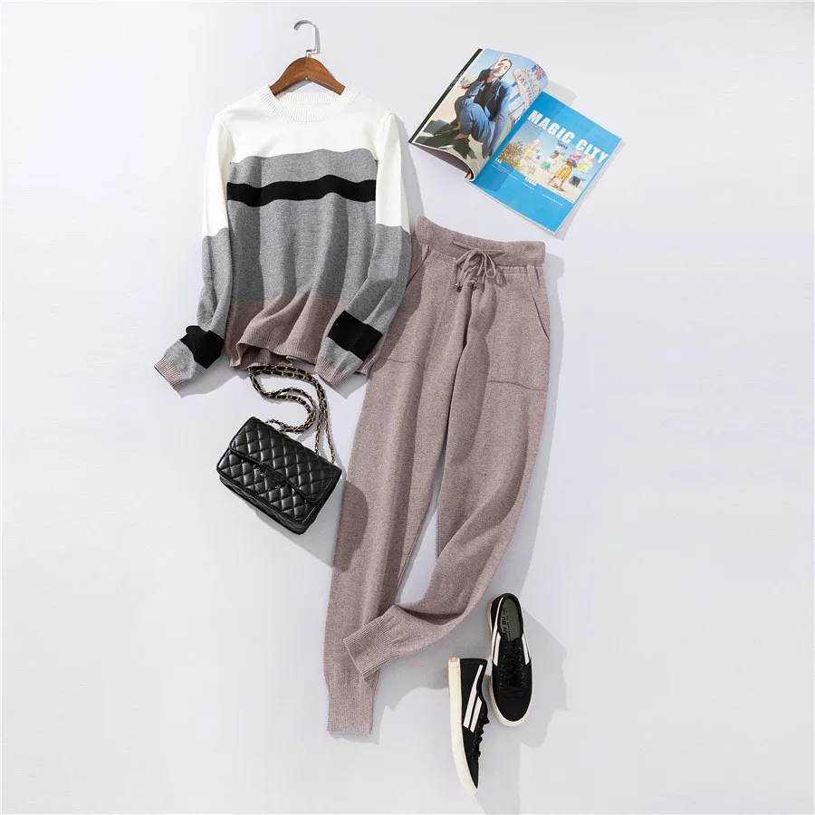 O-Neck Striped Pullover Sweater Drawstring Pants Women Two Piece Sets Autumn Winter Knitted Tracksuit Female conjunto feminino
O-Neck Striped Pullover Sweater Drawstring Pants Women Two Piece Sets Autumn Winter Knitted Tracksuit Female conjunto feminino