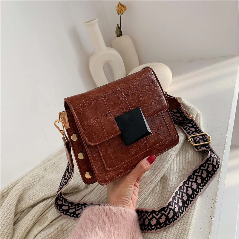 Fashion Broadband Bag Women's 2019 Autumn And Winter New Style Black Square Lock Textured Shoulder Bag Popular Shoulder Bag
Fashion Broadband Bag Women's 2019 Autumn And Winter New Style Black Square Lock Textured Shoulder Bag Popular Shoulder Bag
