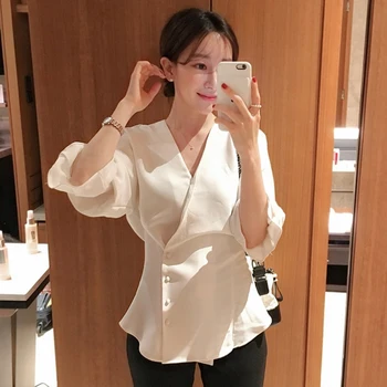 Spring&Autumn Korean Gentle and Romantic Season V-neck Cross-side Single-breasted Design Waist Bell Sleeve Shirt Women Clothes
Spring&Autumn Korean Gentle and Romantic Season V-neck Cross-side Single-breasted Design Waist Bell Sleeve Shirt Women Clothes