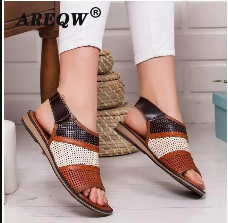 Summer Women Flat Sandals Hollow Out Ladies Hook Loop PU Leather Flat Shoes Woman Peep Toe Casual Rome Fashion Female Shoes 2020
Summer Women Flat Sandals Hollow Out Ladies Hook Loop PU Leather Flat Shoes Woman Peep Toe Casual Rome Fashion Female Shoes 2020