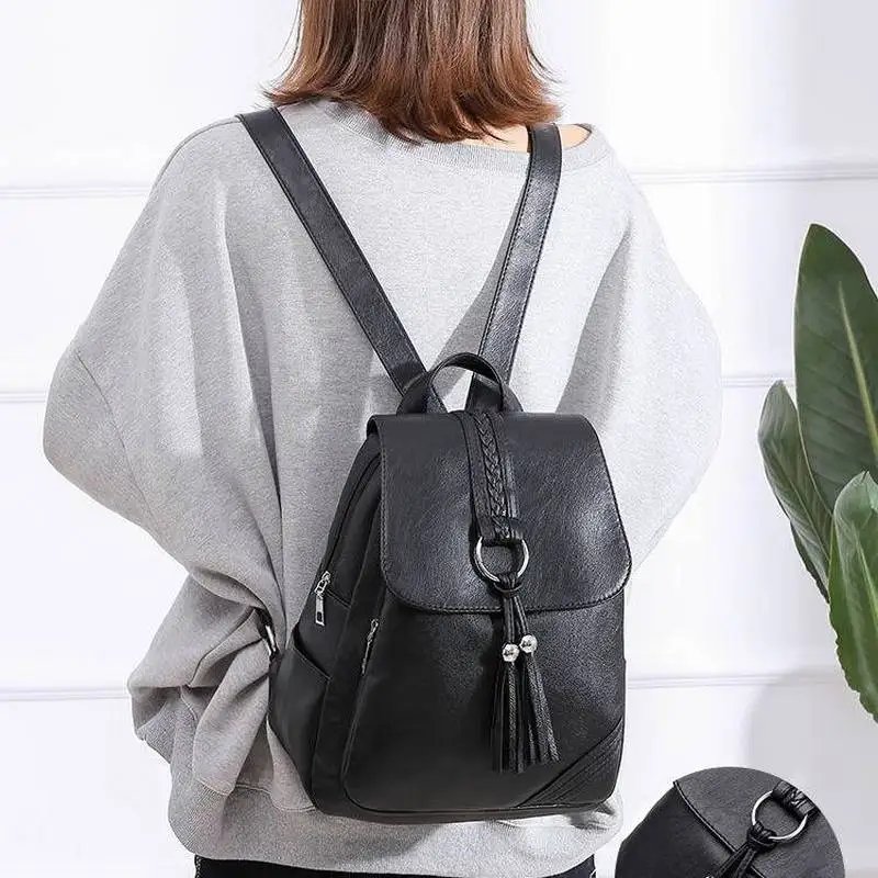 Tassel Ring Solid Pu Leather Backpack Women Backpacks for Teenage Gril Youth Back Pack Small Black Bagpack for Teens Leisure New
Tassel Ring Solid Pu Leather Backpack Women Backpacks for Teenage Gril Youth Back Pack Small Black Bagpack for Teens Leisure New