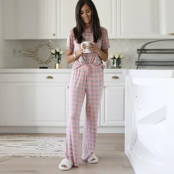 Plaid Printed Family Pajamas Female Summer New Style Crew Neck Short Sleeve Trousers Split Type Homewear Set
Plaid Printed Family Pajamas Female Summer New Style Crew Neck Short Sleeve Trousers Split Type Homewear Set