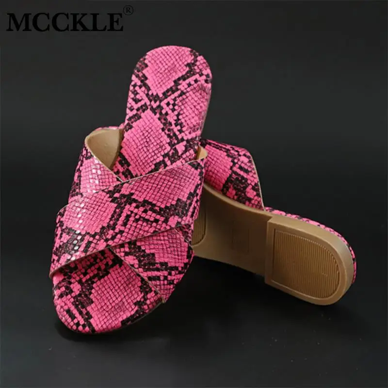 MCCKLE 2020 Women Summer Slippers Woman Open Toe Flat PU Snake Casual Cross Female Fashion Slides Ladies Beach Shoes New
MCCKLE 2020 Women Summer Slippers Woman Open Toe Flat PU Snake Casual Cross Female Fashion Slides Ladies Beach Shoes New
