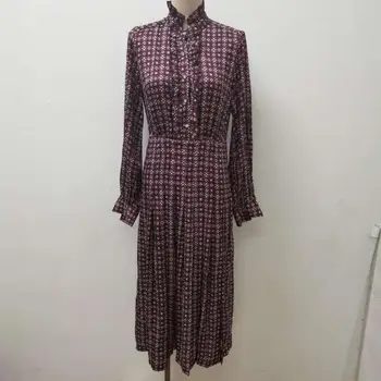 Ruffles Midi Dress Women's Long Sleeve Vintage Floral Printing Pleated Autumn Diamonds Button Ladies Robes
Ruffles Midi Dress Women's Long Sleeve Vintage Floral Printing Pleated Autumn Diamonds Button Ladies Robes