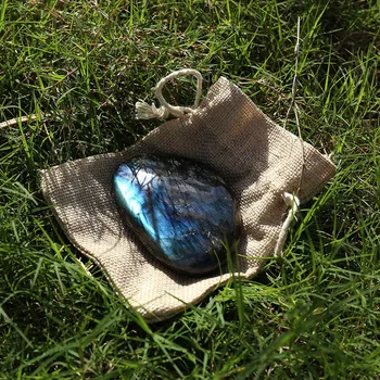 Hot Natural Stones And Minerals Natural Moonstone Labradorite Stones And Crystals Specimen Home Ornament Hand Piece Home Decor
Hot Natural Stones And Minerals Natural Moonstone Labradorite Stones And Crystals Specimen Home Ornament Hand Piece Home Decor