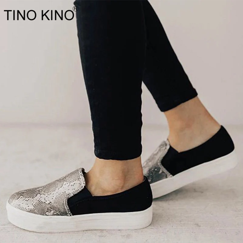 TINO KINO Women Flat Platform Leopard Slip On Sneakers Casual Ladies Vulcanized Female Creepers Autumn Fashion Shoes Plus Size
TINO KINO Women Flat Platform Leopard Slip On Sneakers Casual Ladies Vulcanized Female Creepers Autumn Fashion Shoes Plus Size