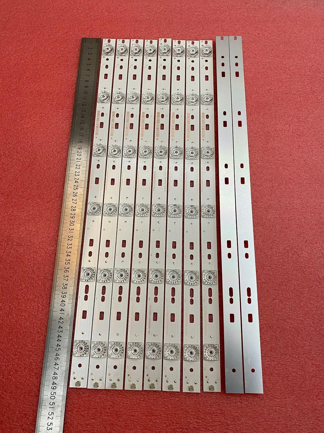 New 10 PCS/lot 6LED 490mm LED strip for SW50D06A-ZC14CG-02 RDL-500FY 7765-650000-D000 CRH-A50353506014ANREV1.3B TCW3V6D504B204
New 10 PCS/lot 6LED 490mm LED strip for SW50D06A-ZC14CG-02 RDL-500FY 7765-650000-D000 CRH-A50353506014ANREV1.3B TCW3V6D504B204