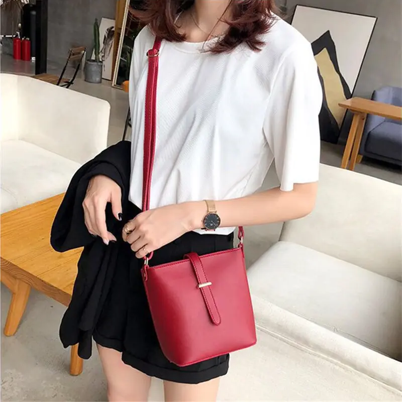 2020 New Fashion Lady Messenger Bag Small Women Shoulder Bag Phone Lady Mini Wallet and Handbag Women Messenger Bag
2020 New Fashion Lady Messenger Bag Small Women Shoulder Bag Phone Lady Mini Wallet and Handbag Women Messenger Bag