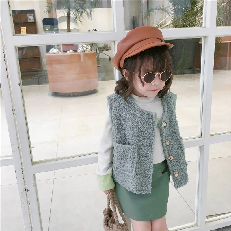 2019 Autumn New Arrival Korean style all-match pure color casual fur vest coat with pockets for fashion cute sweet baby girls
2019 Autumn New Arrival Korean style all-match pure color casual fur vest coat with pockets for fashion cute sweet baby girls