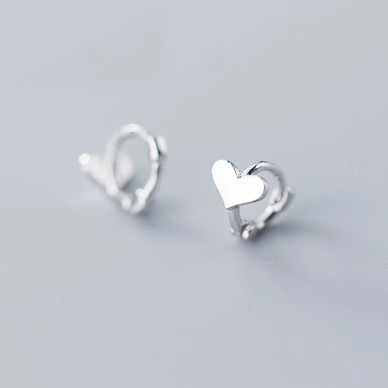 MloveAcc Hearts Small Hoop Earrings 925 Sterling Silver Circle Earrings for Women Wedding Jewelry Gift
MloveAcc Hearts Small Hoop Earrings 925 Sterling Silver Circle Earrings for Women Wedding Jewelry Gift