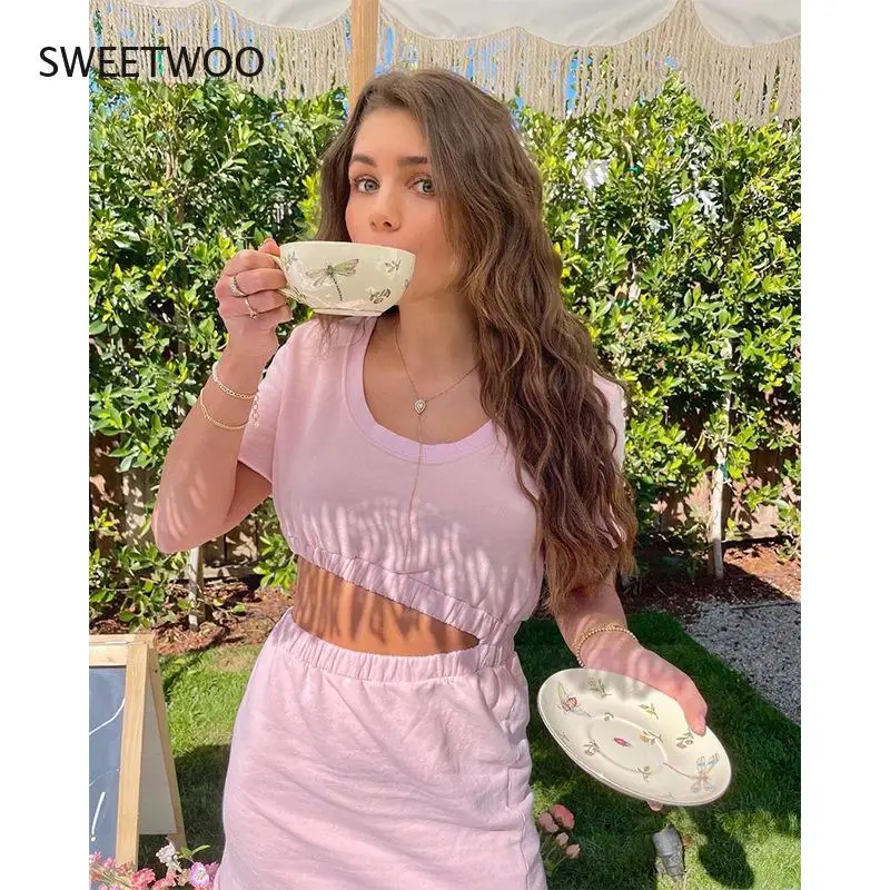 2021 Summer New Fake Two-Piece Dress Female Round Neck Solid Color Waist Loose Loose Casual Short-Sleeved Dress
2021 Summer New Fake Two-Piece Dress Female Round Neck Solid Color Waist Loose Loose Casual Short-Sleeved Dress