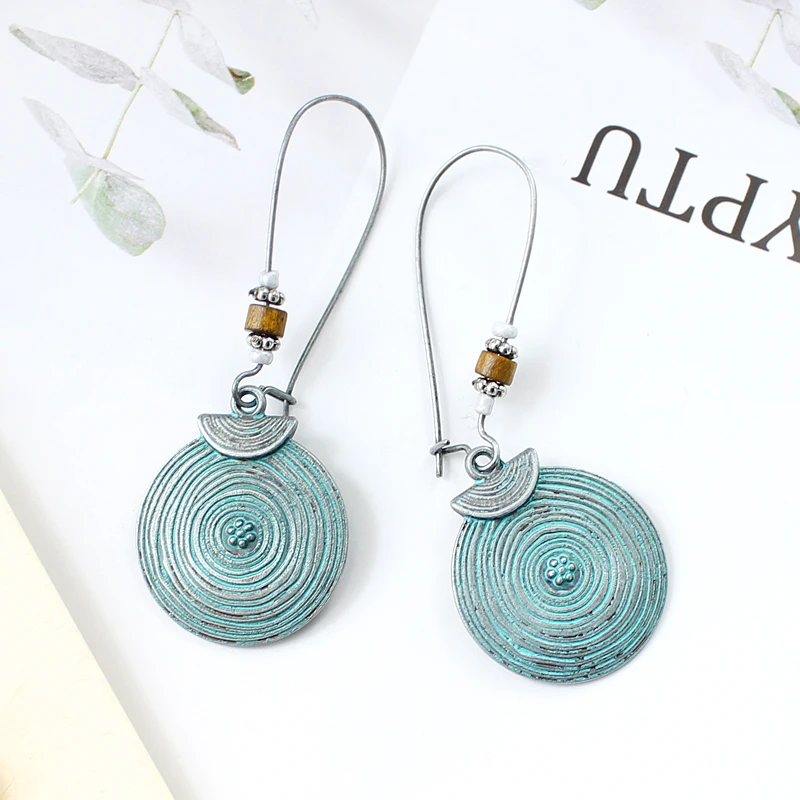 Classic Fashion Easy Matching Jewelry Threaded Boho Blue Tree Ring Large Disc Carved Simple Female Pendant Earrings For Holiday
Classic Fashion Easy Matching Jewelry Threaded Boho Blue Tree Ring Large Disc Carved Simple Female Pendant Earrings For Holiday