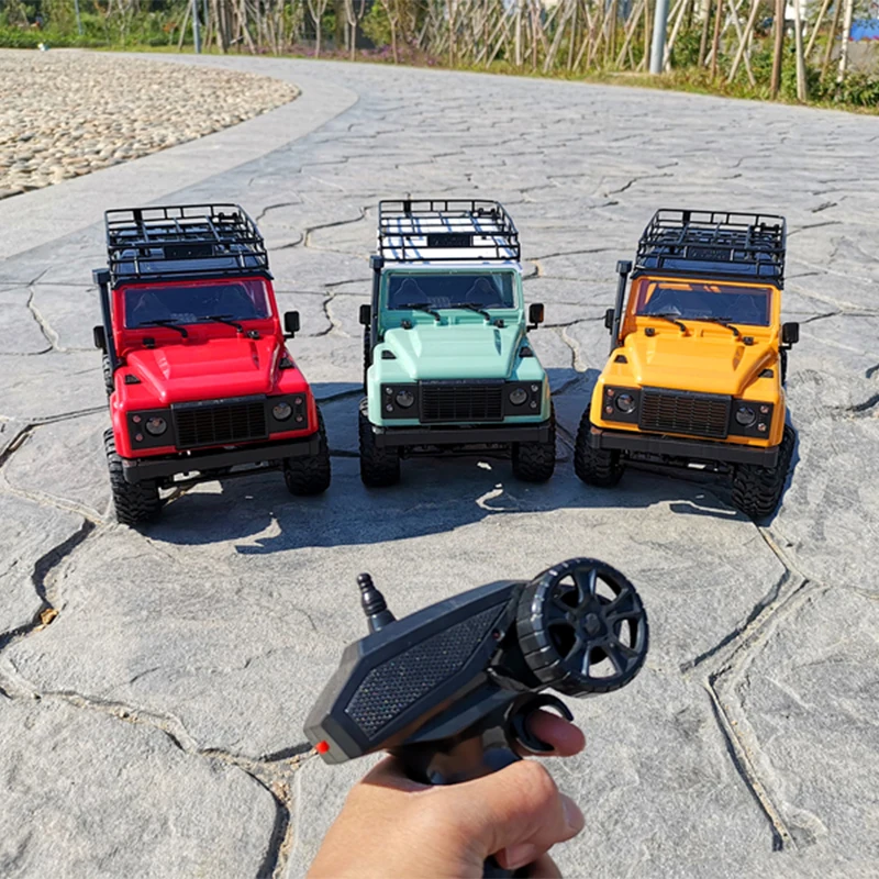 MN 90 Model D90 1:12 RC Crawler Car 4WD 2.4G Wireless Remote Control Truck Driving Defender Pickup Radio Controlled Machine Toys
MN 90 Model D90 1:12 RC Crawler Car 4WD 2.4G Wireless Remote Control Truck Driving Defender Pickup Radio Controlled Machine Toys